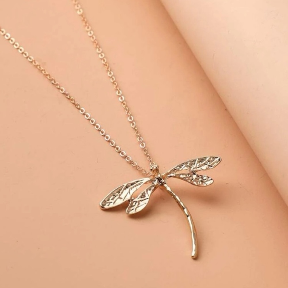 Gold Dragonfly Necklace- NWT - Picture 2 of 4